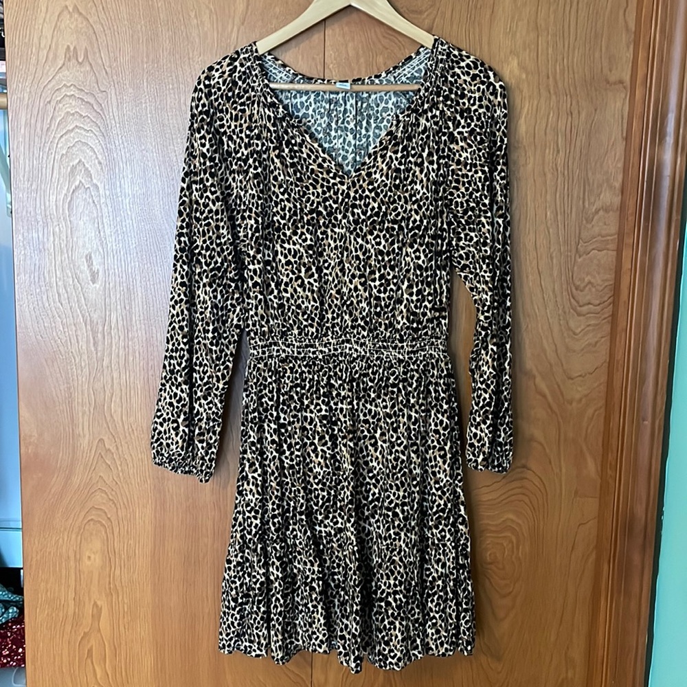 Old Navy Cheetah Print Long Sleeve Dress